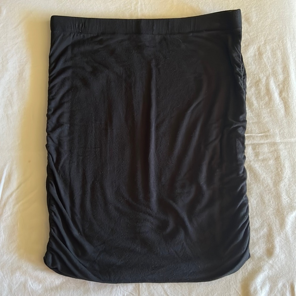 🌺Soft and stretchy side scrunch pencil skirt
